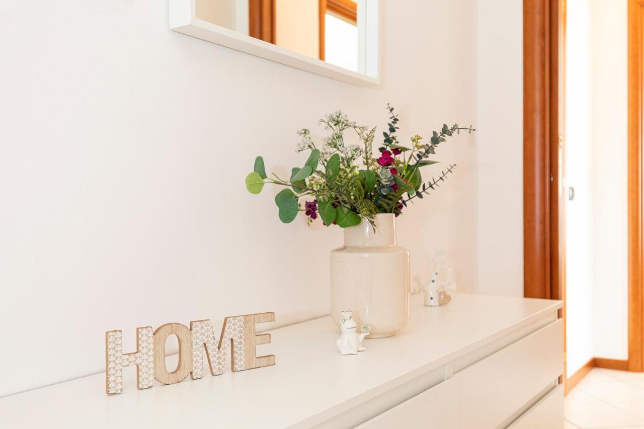 Casty Sweet Home - Parcheggio Privato Gratuito Milan Bagian luar foto